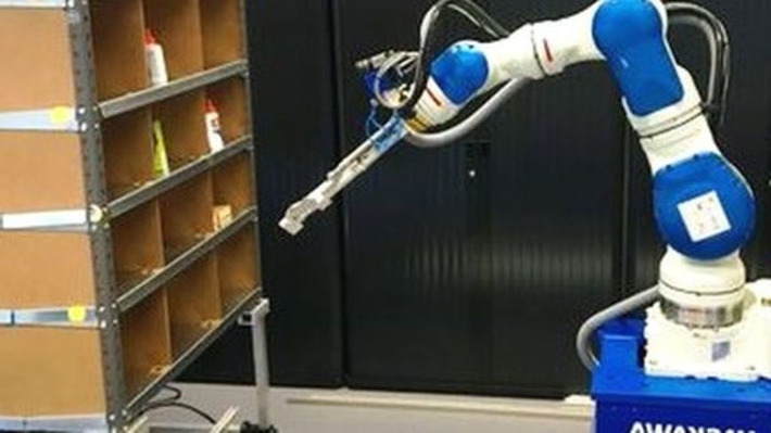 Robot arm wins Amazon's tech award: a new age of eCommerce improvement is coming | WHY IT MATTERS: Digital Transformation | Scoop.it