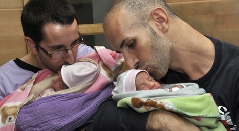 Papa et papa, c'est (vraiment) bien pour les enfants? | Slate | sida | Scoop.it