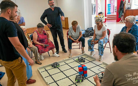 À Brest, le numérique c’est chic pour les seniors du centre social de Bellevue | L'actualité des quartiers politique de la ville de Bretagne et Pays de la Loire | Scoop.it