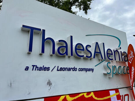 Gel des suppressions de postes chez Thales : "soulagement et amertume" à Toulouse où "il faudrait embaucher" | AERONAUTIQUE NEWS - AEROSPACE POINTOFVIEW - AVIONS - AIRCRAFT | Scoop.it