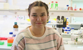 Portrait d'Emilie Baconnais doctorante &agrave; l'IJPB | Life Sciences Universit&eacute; Paris-Saclay | Scoop.it