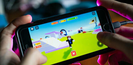 ‘Should I let my kid play Roblox?’ New safety features reduce risks – but more are needed | eParenting and Parenting in the 21st Century | Scoop.it