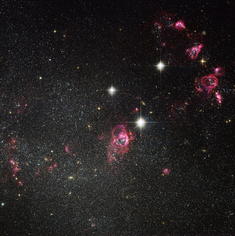 Weird Bubble-Blowing Dwarf Galaxy Spotted by Hubble Telescope | NASA & Hubble Space Telescope Photos | Supernovas & Star Explosions | Space.com | Science News | Scoop.it