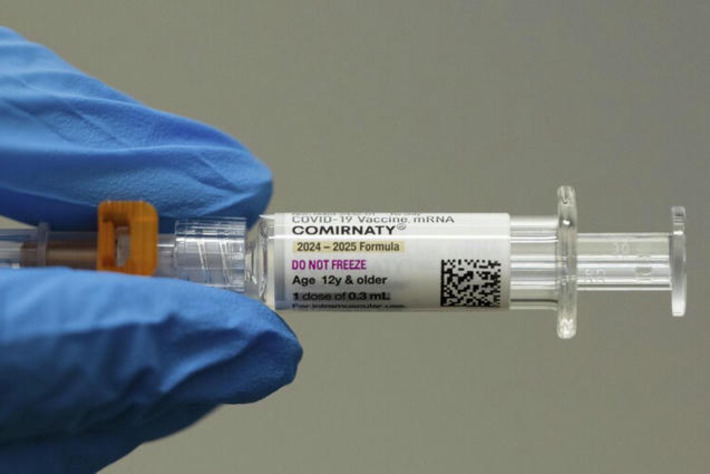 People can't get COVID vaccines as cases surge. Anger is building against Trump | Covid Report | Scoop.it