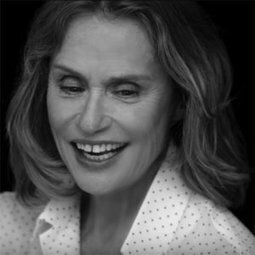 &Agrave; 73 ans, Lauren Hutton pose pour Calvin Klein | Les Gentils PariZiens | style & art de vivre | Scoop.it