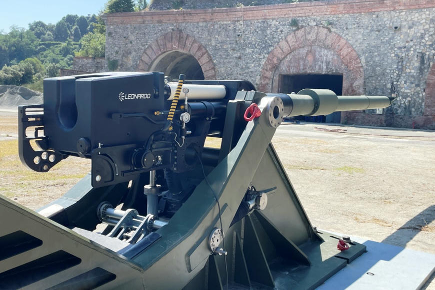 Leonardo unveils its new 120 mm L55 tank gun