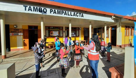 .@josecarlosvc20 ::: El muro y el chaleco &hellip;&nbsp;En el #actual_contexto de #CRISIS, #polarizaci&oacute;n y #desesperanza, es URGENTE #REPENSAR_la_ESCUELA como #espacio_formador de #ciudadan&iacute;a, productor de #nu... | Le BONHEUR comme indice d'&eacute;panouissement social et &eacute;conomique. | Scoop.it