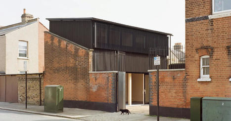 [Inspiration] Parfaite intégration d'une maison bois de ville à une ancienne grange en briques à Londres | Build Green, pour un habitat écologique | Scoop.it