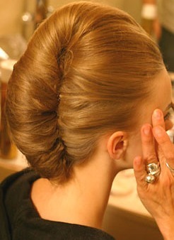 BEAUTY HOW TO: De klassieke chignon | Kapsels voor vrouwen | Scoop.it
