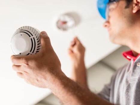 Les bailleurs sociaux, pas toujours attentifs aux détecteurs de fumée | Habitat - Logement | Scoop.it