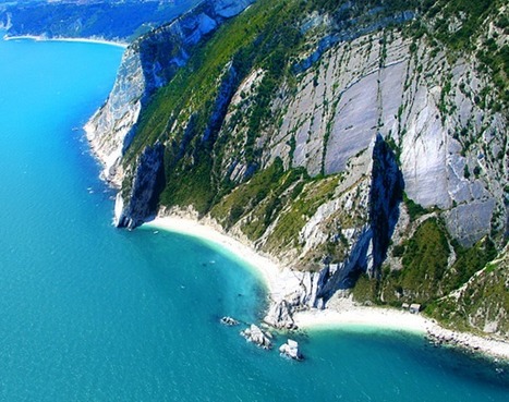 Spiaggia delle Due Sorelle among the best tourist-free beaches in Italy | Vacanza In Italia - Vakantie In Italie - Holiday In Italy | Scoop.it