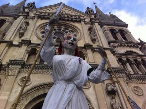 Ariane Mnouchkine: &laquo;Cette marionnette, c'est la R&eacute;publique, c'est avec elle qu'on veut marcher&raquo; | Revue de presse th&eacute;&acirc;tre | Scoop.it