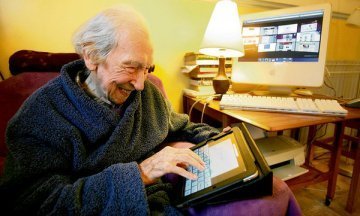 iPad = computer for Seniors ? The 97-year-old iPad lover | Is the iPad a revolution? | Scoop.it
