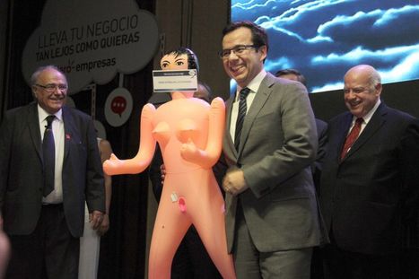 Scandale autour d'une poupée gonflable offerte à un ministre chilien | ACTUALITÉ | Scoop.it