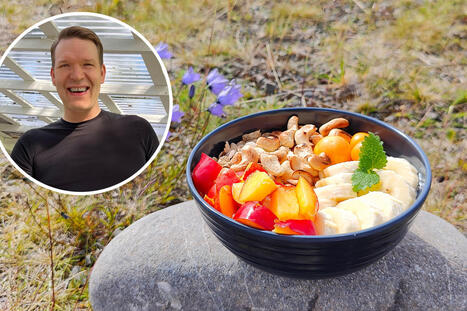 Harri, 50, k&auml;ytt&auml;&auml; joka aamu puoli tuntia vaimonsa hemmotteluun | 1Uutiset - Lukemisen t&auml;hden | Scoop.it