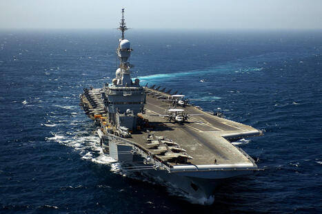 Le prolongation du Charles de Gaulle apr&egrave;s 2040 ouvrirait la voie &agrave; une flotte fran&ccedil;aise &agrave; 2 porte-avions | DEFENSE NEWS | Scoop.it