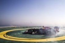 F1 - Vidéo: Red Bull fait des donuts sur un hôtel | Auto , mécaniques et sport automobiles | Scoop.it