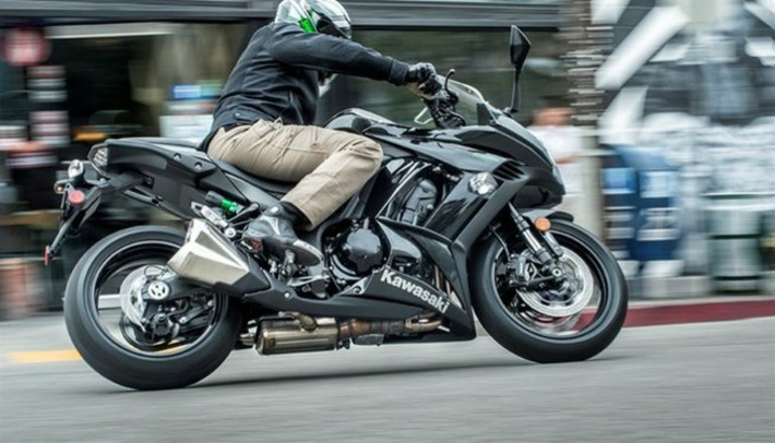 Fast, smooth, refined — the 2016 Kawasaki Ninja 1000 ABS reviewed | The UHNW Lifestyle Report | Scoop.it