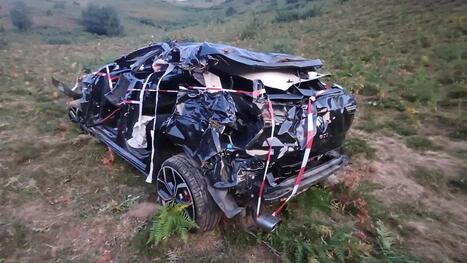 Une voiture chute dans un ravin dans les Pyr&eacute;n&eacute;es : le conducteur &acirc;g&eacute; de 21 ans a succomb&eacute; &agrave; ses blessures | Vall&eacute;es d'Aure & Louron - Pyr&eacute;n&eacute;es | Scoop.it