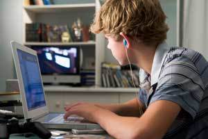 Programs for Educators Resources and Curriculum for Teachers | 21st Century Tools for Teaching-People and Learners | Scoop.it