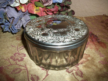 Antique Glass Powder Jar Silver Plated Lid Covered Keepsake Trinket Dish Jewelry Box 1950's Regal Home Decor Boudoir Vanity Table Dish | Antiques & Vintage Collectibles | Scoop.it