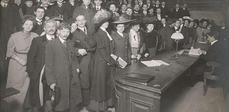 Universit&eacute;&nbsp;: comment les&nbsp;premi&egrave;res &eacute;tudiantes ont &eacute;t&eacute; accueillies dans les&nbsp;amphis, entre sarcasme et camaraderie | Divers | Scoop.it