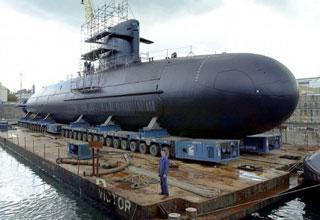 Le premier sous-marins Scorpene indien en phase construction avancée a été mis sur un ponton flottant au chantier Mazagon Docks | Newsletter navale | Scoop.it