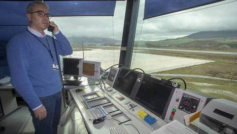 Controladores aéreos en el aeropuerto de Noáin: separando aviones | Ordenación del Territorio | Scoop.it