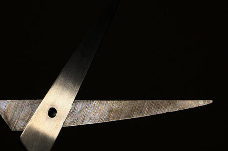 Pr&eacute;server Bollor&eacute; ? La direction de Livres Hebdo censure un entretien sur Hachette | La Biblioth&egrave;que de l'&Eacute;cole nationale des chartes-PSL vous accompagne dans la pr&eacute;paration aux concours | Scoop.it