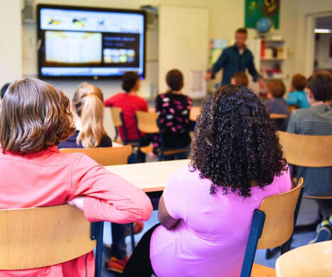 SAIFCA recommends that schools transition away from posting identifiable photos of students on public-facing websites and social media - due to AI sexualization of images | iGeneration - Humane Use of Technology in an AI world (Pedagogy & Digital Innovation) | Scoop.it