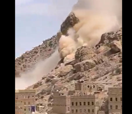 Massive rockslides in Dawa'an area, Hadramout, east of Yemen - albawaba.com | Operation Deimos | Scoop.it