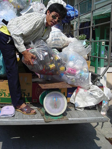 Une coopérative d’échange « déchets recyclables contre nourriture » | Economie Responsable et Consommation Collaborative | Scoop.it