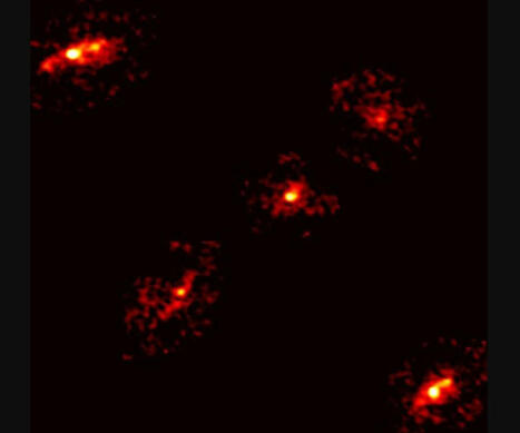 Una excepcional cruz de Einstein revela materia oscura oculta | Universo y Física Cuántica | Scoop.it