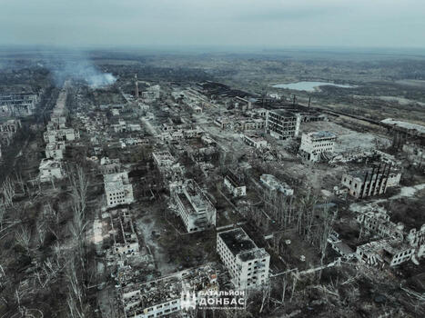 Les Russes auraient investi la ville ukrainienne de Tchassiv Yar | DEFENSE NEWS | Scoop.it