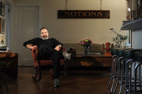 Mandy Patinkin sings to chase away political exhaustion | music-all | Scoop.it