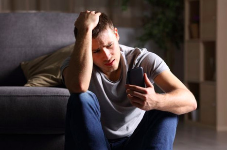 Top Mobile Phone Firms Warn Shareholders Over Devices' Possible Cancer Risks, But Fail To Tell Customers // Mirror UK Online | Screen Time, Tech Safety & Harm Prevention Research | Scoop.it