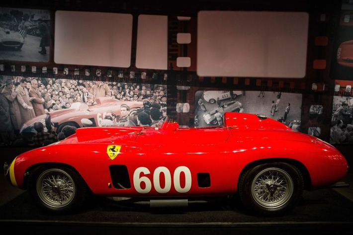This Stunning Vintage Ferrari Just Sold for $28 Million | The UHNW Lifestyle Report | Scoop.it