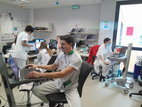 L'infirmier en pratique avanc&eacute;e : un nouveau m&eacute;tier au service du soin | GRIEPS | Scoop.it