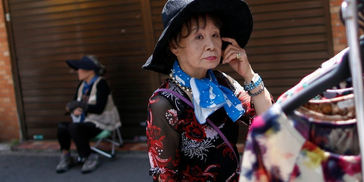 The number of Japanese living in Japan just collapsed by the most on record | Financial Markets Report  - Transforming Money Into Wealth | Scoop.it