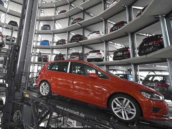 VW cheating engines can't be easily fixed - Business Insider | Business Report - Making A Difference | Scoop.it