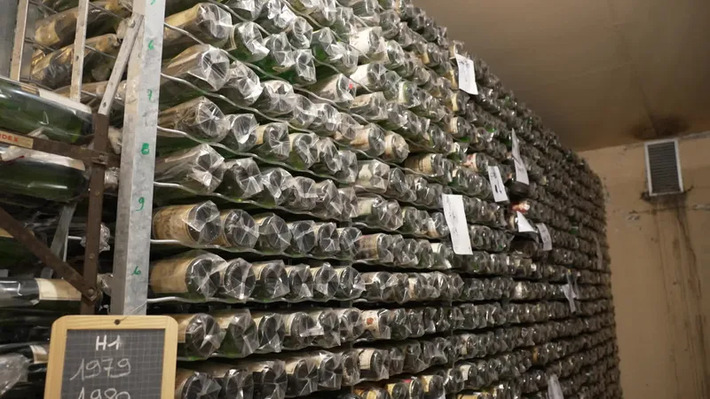 60000 bouteilles, millésimes anciens : plongée dans cette œnothèque exceptionnelle | Thématique Gastronomie et Oeno | Scoop.it
