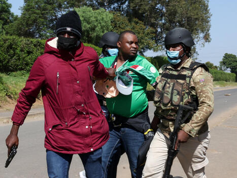 Protests erupt in Kenya over US Ebola quarantine centre in Nanyuki | Ebola News - aljazeera.com | Operation Deimos | Scoop.it