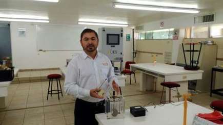 Mexican engineer extracts gas from urine to heat shower | Cool Future Technologies | Scoop.it