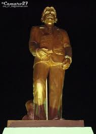 Desmontando al "viejuemierda", por &Aacute;lvaro Rivera Larios | Autores de Centroam&eacute;rica | Magac&iacute;n | Scoop.it