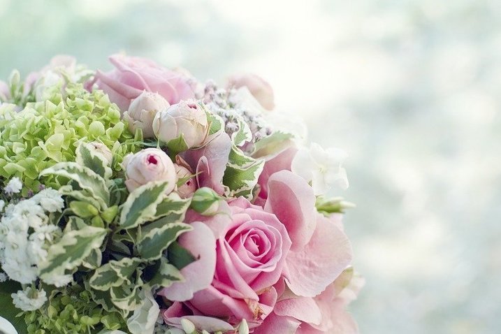 Using Wholesale Wedding Flower Packages For All