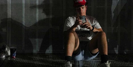 Young MAGA men turn on Trump after watching agenda collapse: report - Raw Story | Backstabber Watch | Scoop.it