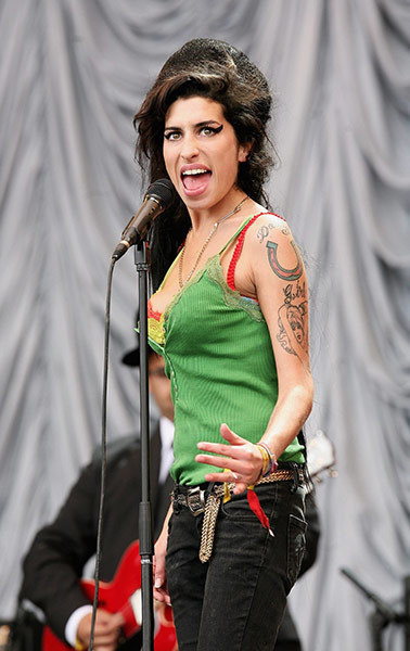 Amy Winehouse dies aged 27 – in pictures | Epic pics | Scoop.it