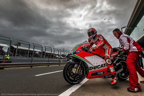 Andrew Wheeler's photo of Nicky Hayden | Automotophoto | Facebook | Ductalk: What's Up In The World Of Ducati | Scoop.it