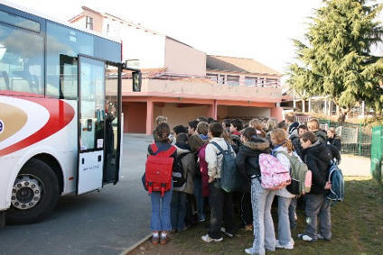 Transports scolaires : un guide pour am&eacute;liorer ces march&eacute;s publics | Veille juridique du CDG13 | Scoop.it