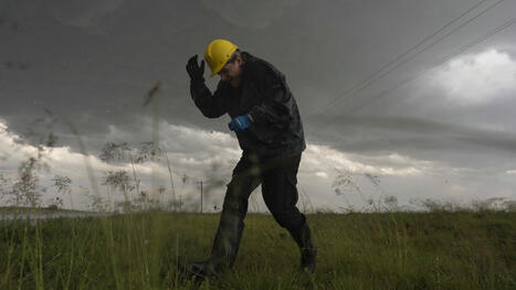 Ping, ping ping. Here’s what it’s like to drive into a big hailstorm in the name of science - AP News | Operation Deimos | Scoop.it